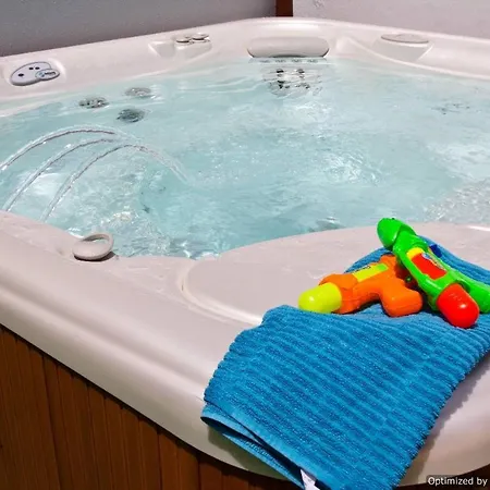 26 With Pool Hot Tub And Great Sea Views *