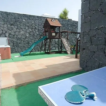 26 With Pool Hot Tub And Great Sea Views 빌라